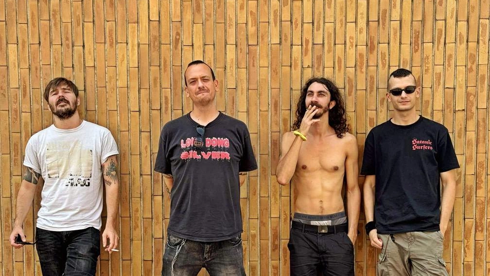 La band hardcore punk dei DiscoMostro in concerto al Bloom per presentare le canzoni del nuovo disco