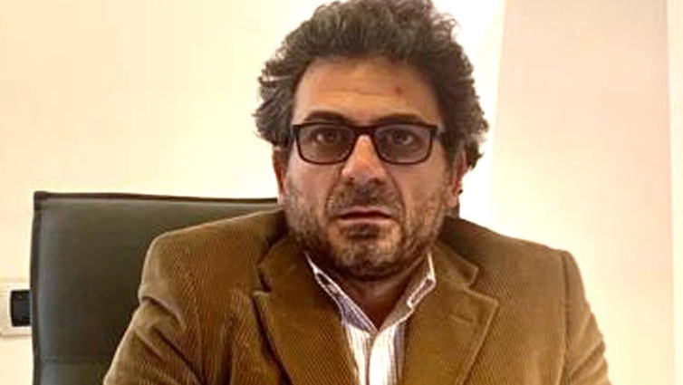 Nappo* Scoppia – a livello istituzionale e sui media - la polemica sul caso della scena muta all’esame di Maturità, ma... Nappo* Scoppia – a livello istituzionale e sui media - la polemica sul caso della scena muta all’esame di Maturità, ma...
