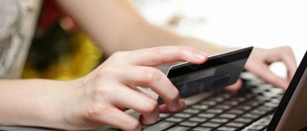 Truffe online, multe stradali e false mail con il nome Pagopa. Cosa fare e cosa non fare