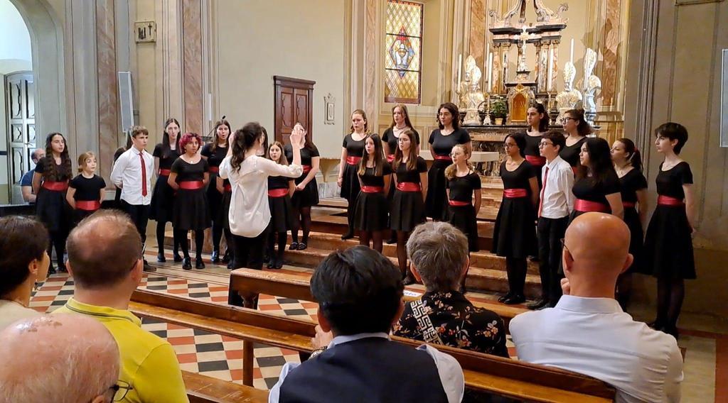 Il coro giovanile Voces incanta a Quartiano e prende il primo premio