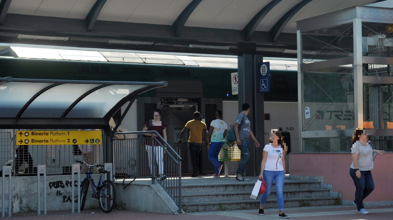 Scippi, aggressioni e un accoltellamento: cresce l’allarme criminalità in stazione Scippi, aggressioni e un accoltellamento: cresce l’allarme criminalità in stazione