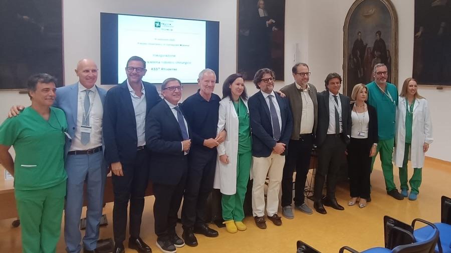 Garbagnate Milanese, inaugurato sistema robotico chirurgico: procedure meno invasive e tempi di recupero più rapidi