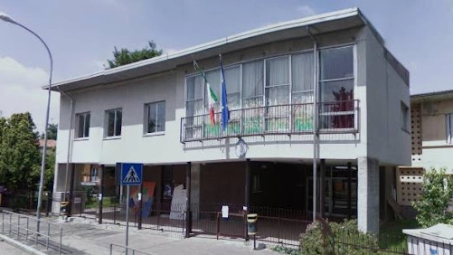 La scuola Travaini di Villastanza La scuola Travaini di Villastanza