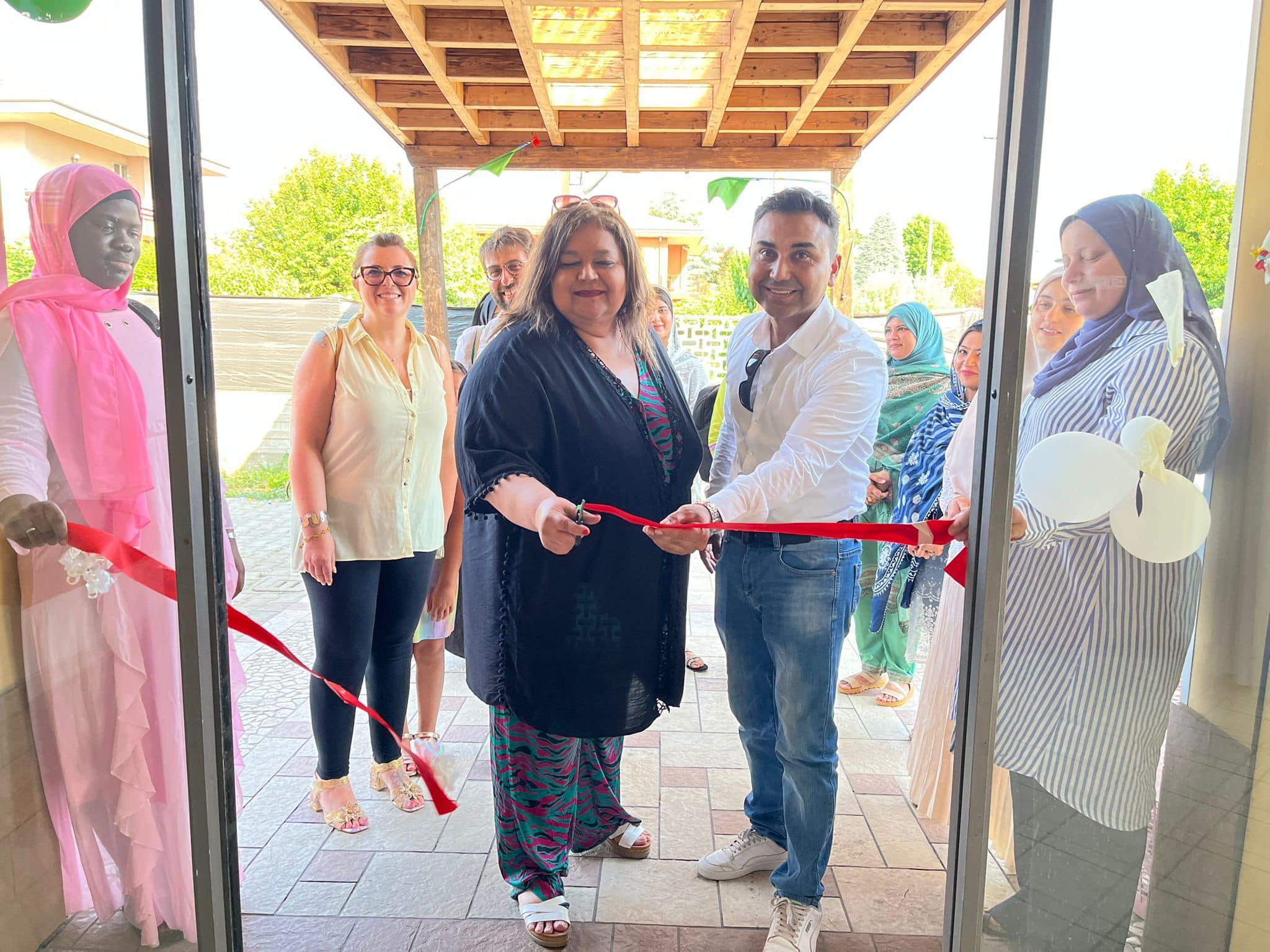Castano Primo, aperto il centro islamico tra ringraziamenti e polemiche Castano Primo, aperto il centro islamico tra ringraziamenti e polemiche