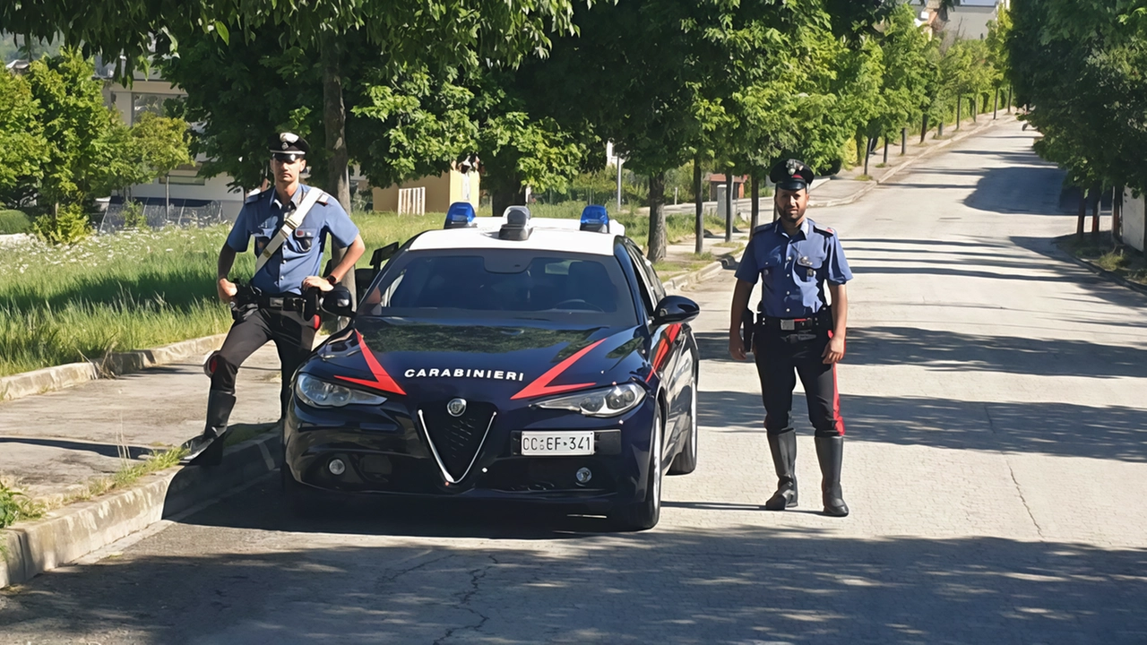 Dopo il furto e la tentata violenza il sedicenne è stato arrestato (foto d’archivio) Dopo il furto e la tentata violenza il sedicenne è stato arrestato (foto d’archivio)