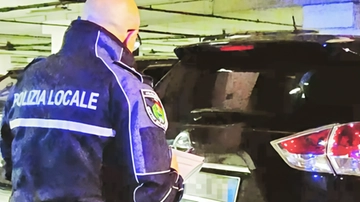 Furbetti del parcheggio per l’aeroporto: raffica di multe