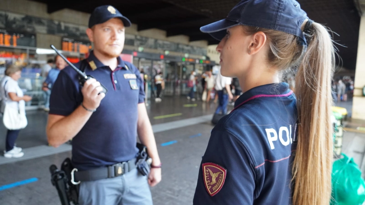 Il passeggero derubato ha denunciato il furto alla Polfer della stazione di Piazza Principe Il passeggero derubato ha denunciato il furto alla Polfer della stazione di Piazza Principe