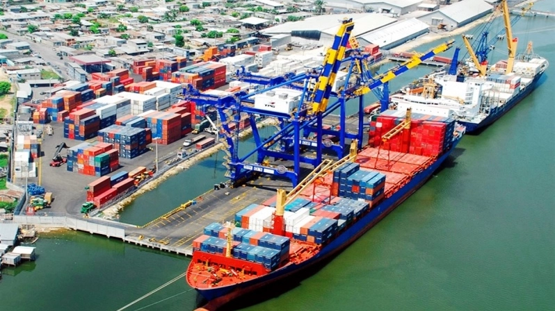 I porti, crocevia di numerosi traffici, compresi quelli illegali I porti, crocevia di numerosi traffici, compresi quelli illegali