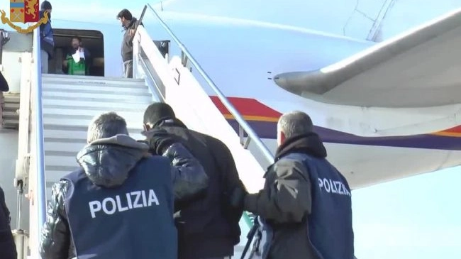 Sono 22 i soggetti espulsi dalla Questura Sono 22 i soggetti espulsi dalla Questura