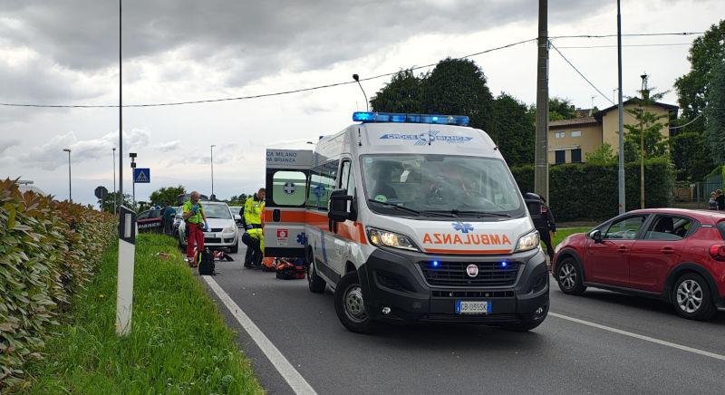 Investita mentre attraversa la strada: gravissima donna di 79 anni Investita mentre attraversa la strada: gravissima donna di 79 anni