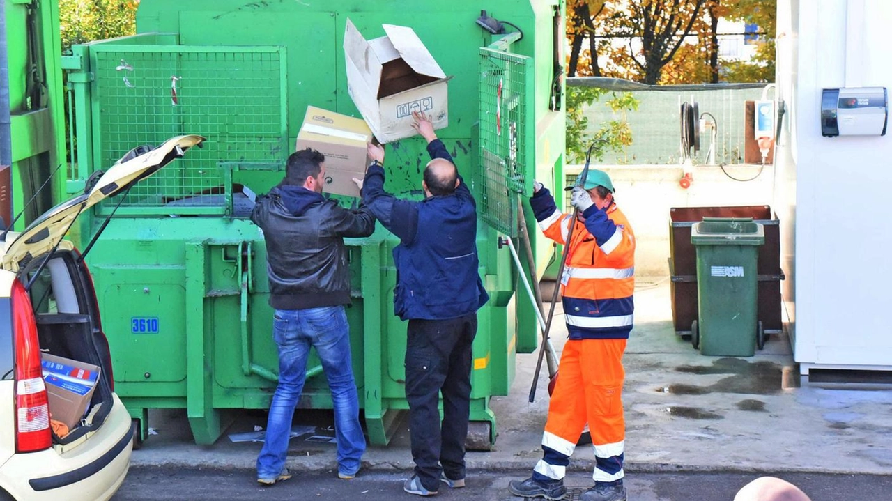 Ogni cittadino crea 462 chili di rifiuti Ogni cittadino crea 462 chili di rifiuti