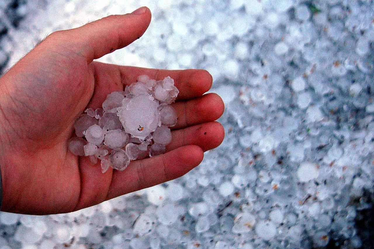 Rischio grandine in Veneto all'inizio della settimana. L'allerta è arancione (criticità moderata)