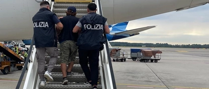 Brescia, 14 clandestini pregiudicati rimpatriati
