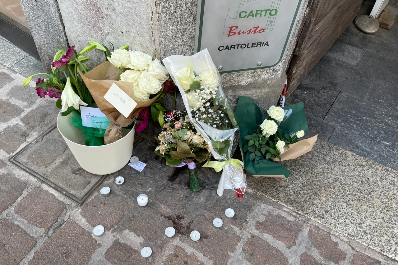 BUSTO ARSIZIO LUOGO OMICIDIO DI DAVIDE GORLA NEL SUO NEGOZIO IN CENTRO BUSTO