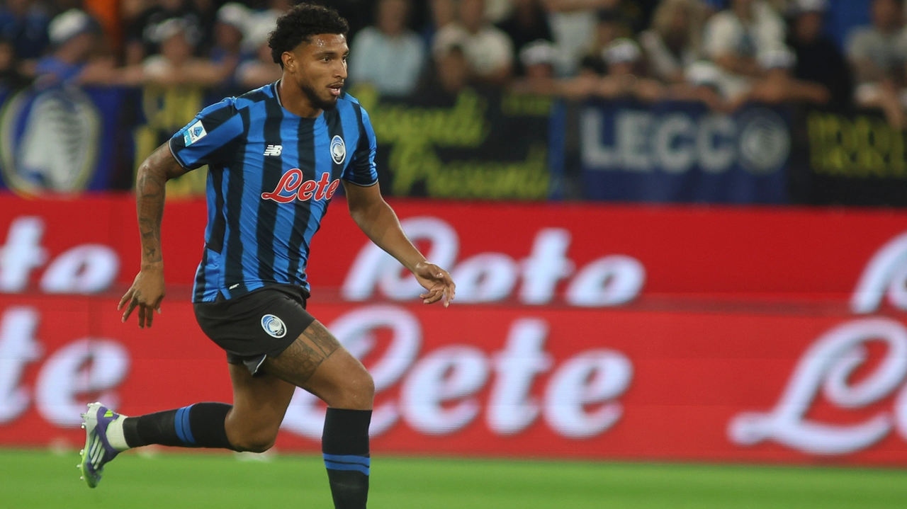 Ederson Jos Dos Santos Lourenco da Silva "Ederson" of Atalanta BC play the ball during Atalanta BC vs Pisa SC, 1¡ Serie A Enilive 2025-26 game at New Balance stadium in Bergamo (BG), Italy, on August 24, 2025. (Photo by Davide Casentini) tvdc-ag aldo liverani sas Ederson Jos Dos Santos Lourenco da Silva "Ederson" of Atalanta BC play the ball during Atalanta BC vs Pisa SC, 1¡ Serie A Enilive 2025-26 game at New Balance stadium in Bergamo (BG), Italy, on August 24, 2025. (Photo by Davide Casentini) tvdc-ag aldo liverani sas
