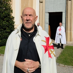 Il grande ritorno dei Templari: ad Arcore saranno i guardiani di Villa Borromeo d’Adda