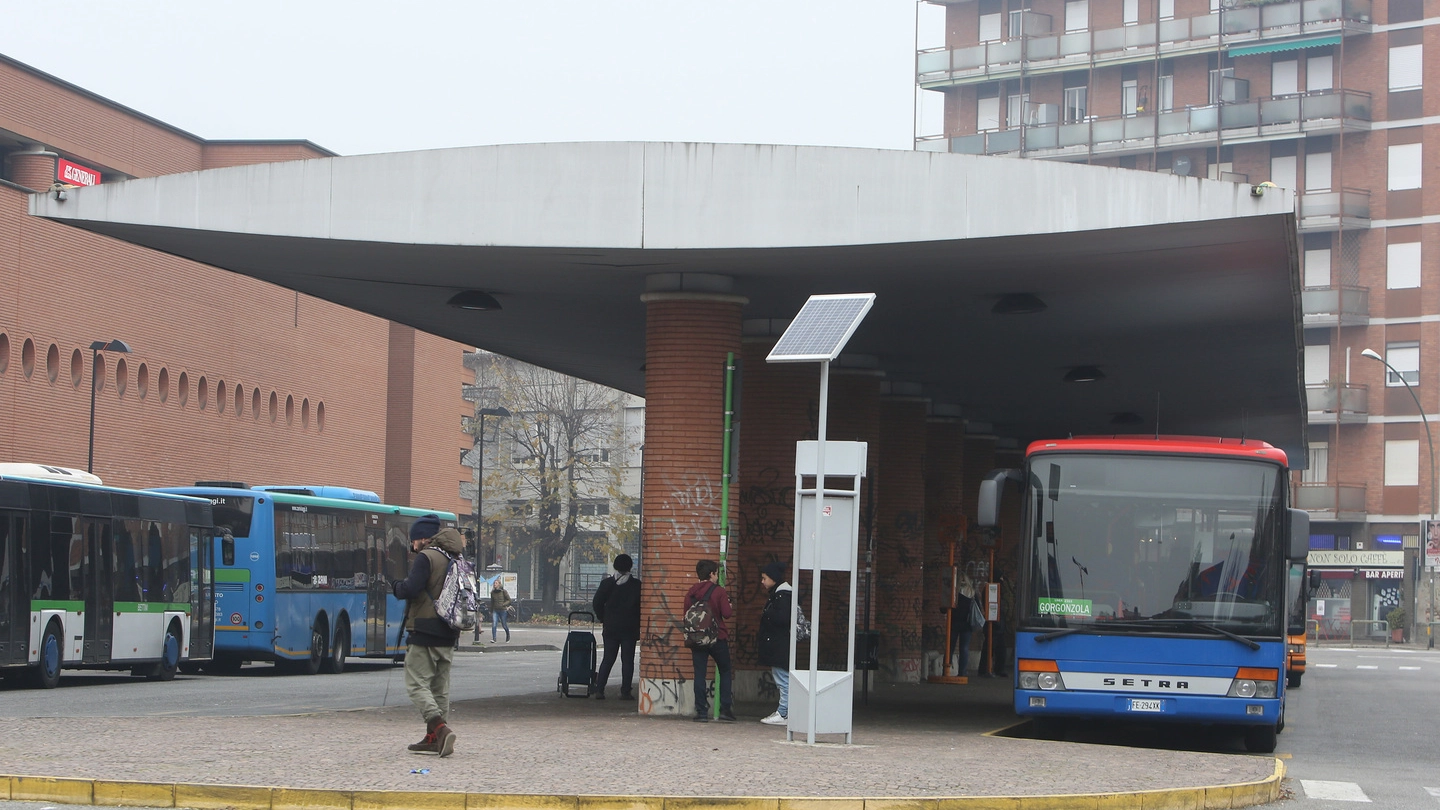 Il capolinea degli autobus lungo la linea Z322 al centro della revisione da parte dell’Agenzia dei Trasporti