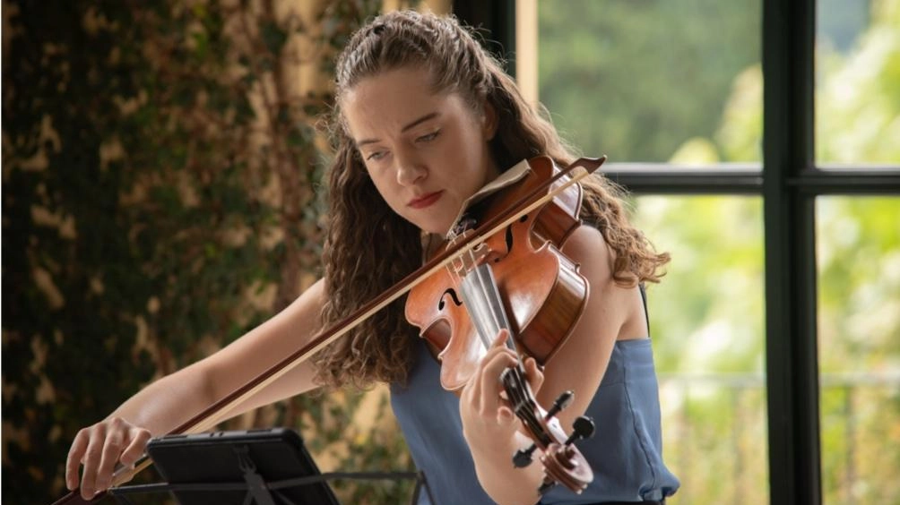 Associazione ex Alunni del Iss Vanoni di Menaggio e Arte Solidale Festival uniti per un aperitivo in concerto in programma... Associazione ex Alunni del Iss Vanoni di Menaggio e Arte Solidale Festival uniti per un aperitivo in concerto in programma...