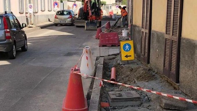 Sono in corso i lavori di riqualificazione dei marciapiedi in via Milano. Il cantiere avanzerà per fasi, andando ad occupare...