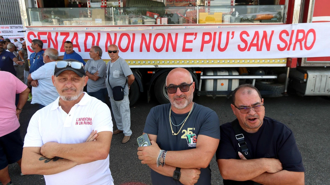 Gli ambulanti torneranno a protestare a San Siro in occasione della prima partita casalinga del Milan in Coppa contro il Bari