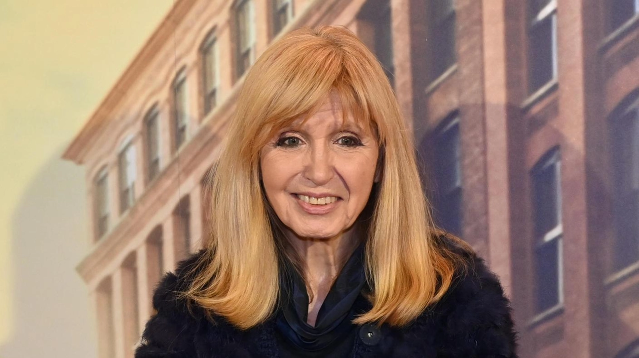 Dori Ghezzi sarà sul palco domenica 12 gennaio al Teatro Nuovo Rebbio di Como, madrina e special guest di... Dori Ghezzi sarà sul palco domenica 12 gennaio al Teatro Nuovo Rebbio di Como, madrina e special guest di...