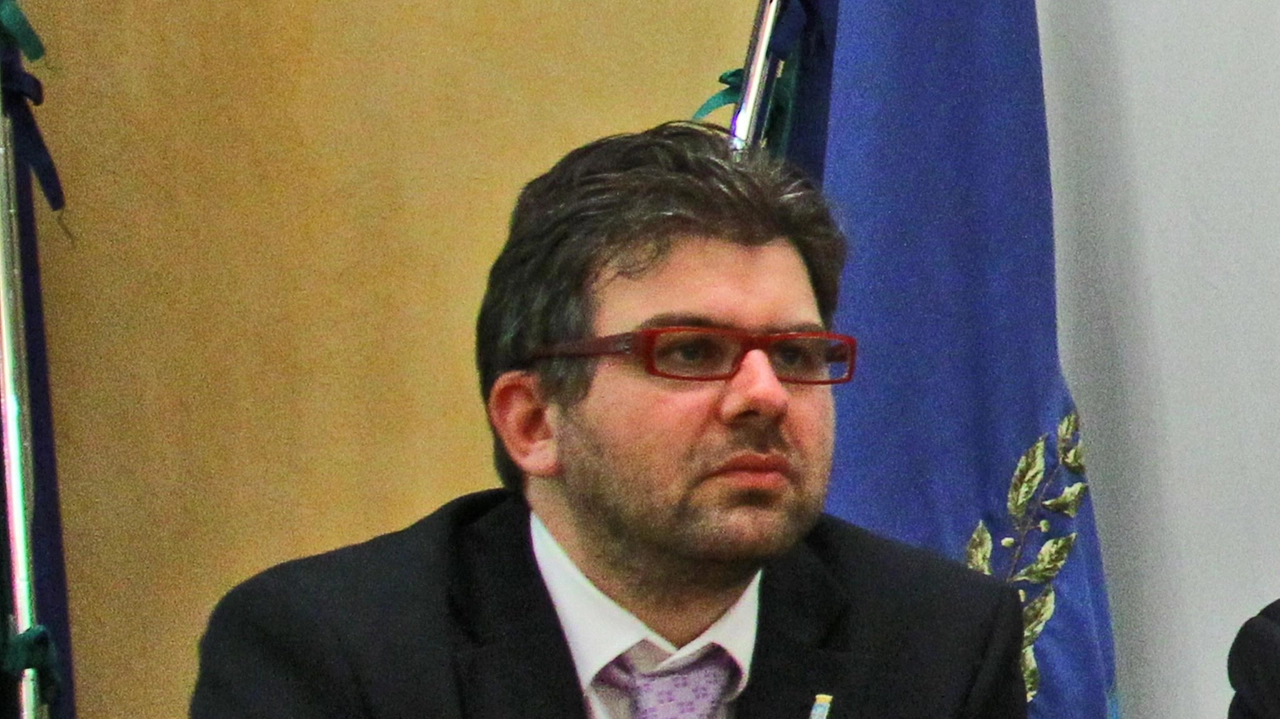 Si presentano come un "gruppo eterogeneo di adulti della provincia di Sondrio" e sono, tra gli altri, "genitori, parenti di... Si presentano come un "gruppo eterogeneo di adulti della provincia di Sondrio" e sono, tra gli altri, "genitori, parenti di...