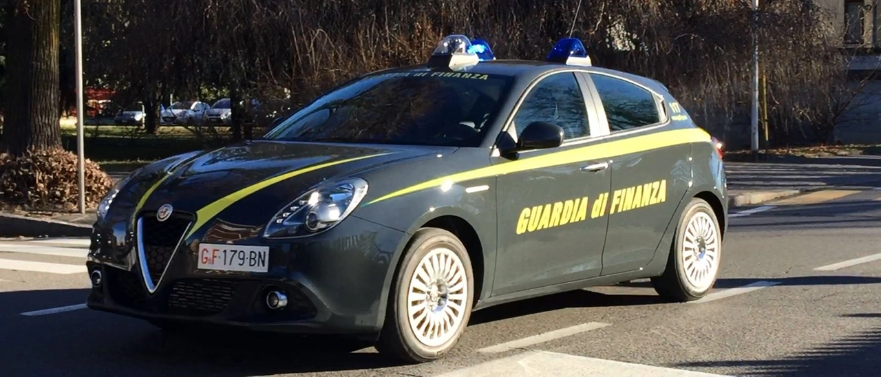 Sproporzione tra i redditi dichiarati e il suo tenore di vita: confiscati a imprenditore bergamasco beni per 4,5 milioni di euro