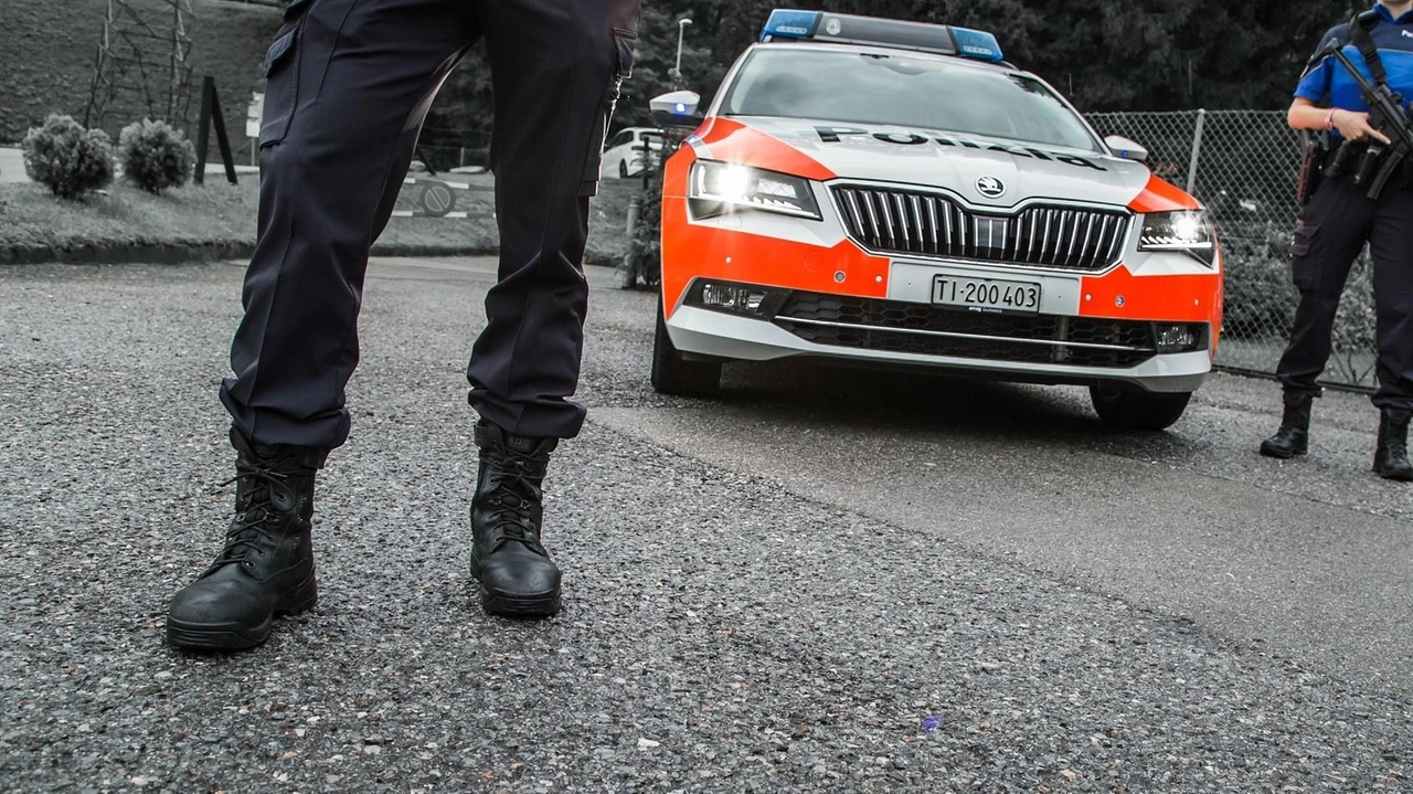 La Polizia cantonale intervenuta dopo l’incidente a Maroggia La Polizia cantonale intervenuta dopo l’incidente a Maroggia