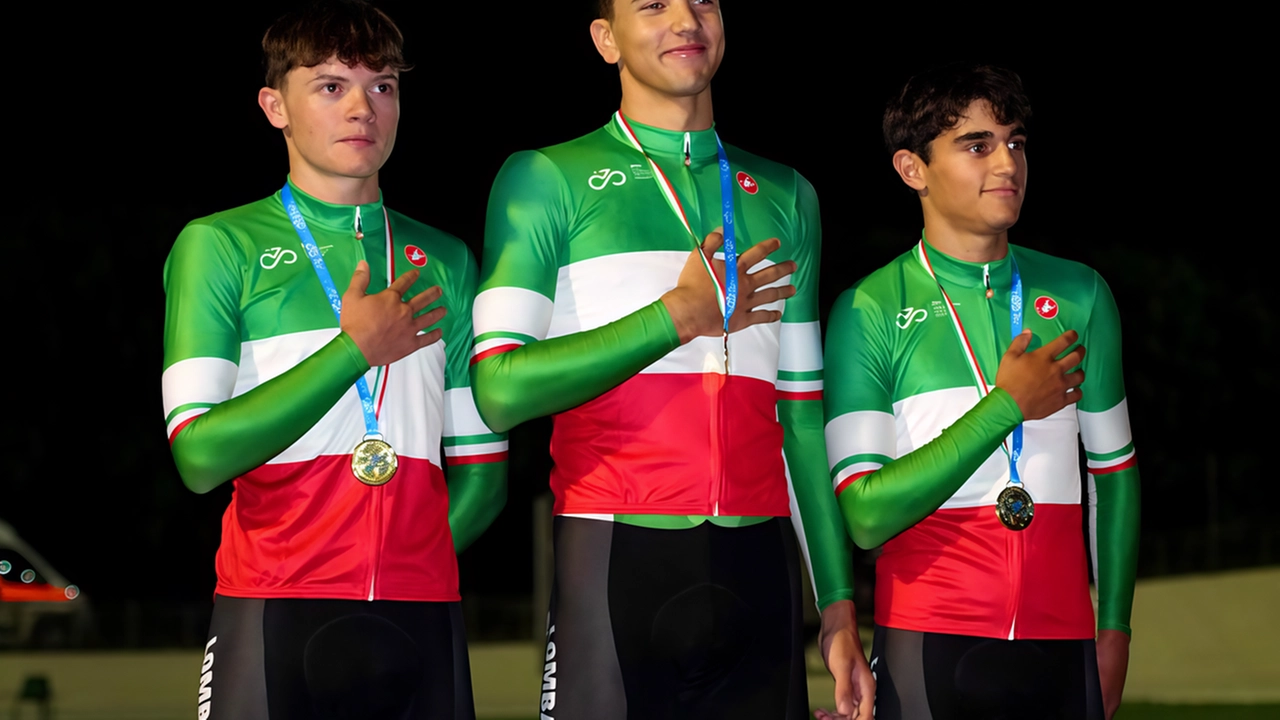 La prima giornata dei Campionati Italiani su pista Giovanili vede trionfare Cesano Maderno e Baruccana di Seveso. Costa Staricco e Borghi Pellizzoni conquistano il primo titolo italiano. Medaglia d'argento per Colombo e Acuti.