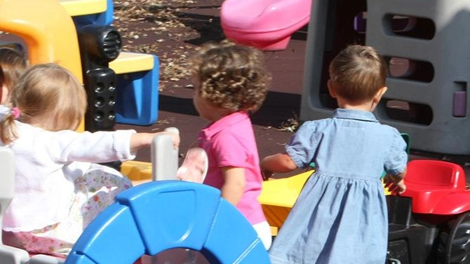 Il Centro servizi per le famiglie con figli da 0 a 6 anni è finanziato e supportato da Fondazione Cariplo Coinvolta la Cooperativa sociale Forme Il Centro servizi per le famiglie con figli da 0 a 6 anni è finanziato e supportato da Fondazione Cariplo Coinvolta la Cooperativa sociale Forme