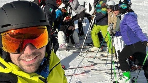 Gli studenti hanno vissuto una bella esperienza sulle piste del Tonale prima delle vacanze di Natale Gli studenti hanno vissuto una bella esperienza sulle piste del Tonale prima delle vacanze di Natale