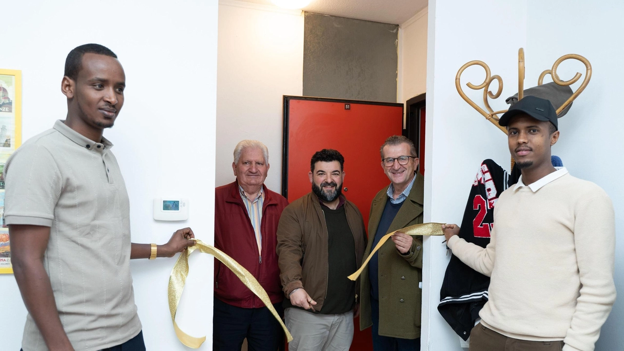 Cinisello, inaugurato appartamento Uniabita che ospiterà 4 giovani africani. A Bresso altre tre case aiutano chi fugge dalla guerra a rifarsi una vita in Italia . Cinisello, inaugurato appartamento Uniabita che ospiterà 4 giovani africani. A Bresso altre tre case aiutano chi fugge dalla guerra a rifarsi una vita in Italia .