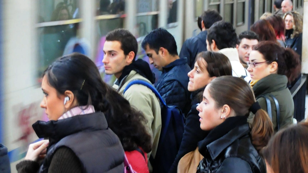 Avvio di 2025 da incubo per i pendolari. L’ultimo guasto ieri a Carimate Avvio di 2025 da incubo per i pendolari. L’ultimo guasto ieri a Carimate