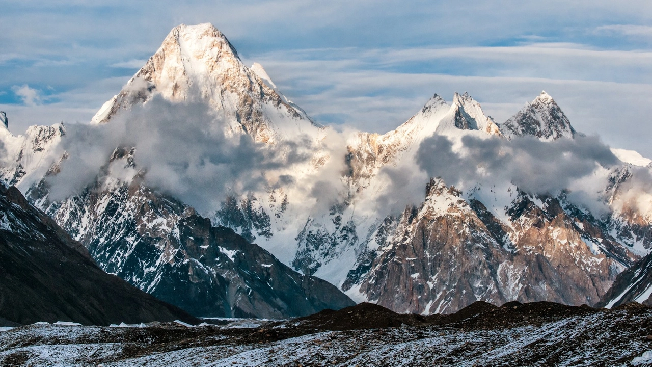 Il Gasherbrum IV, cima del Karakorum di 7.925 metri Il Gasherbrum IV, cima del Karakorum di 7.925 metri