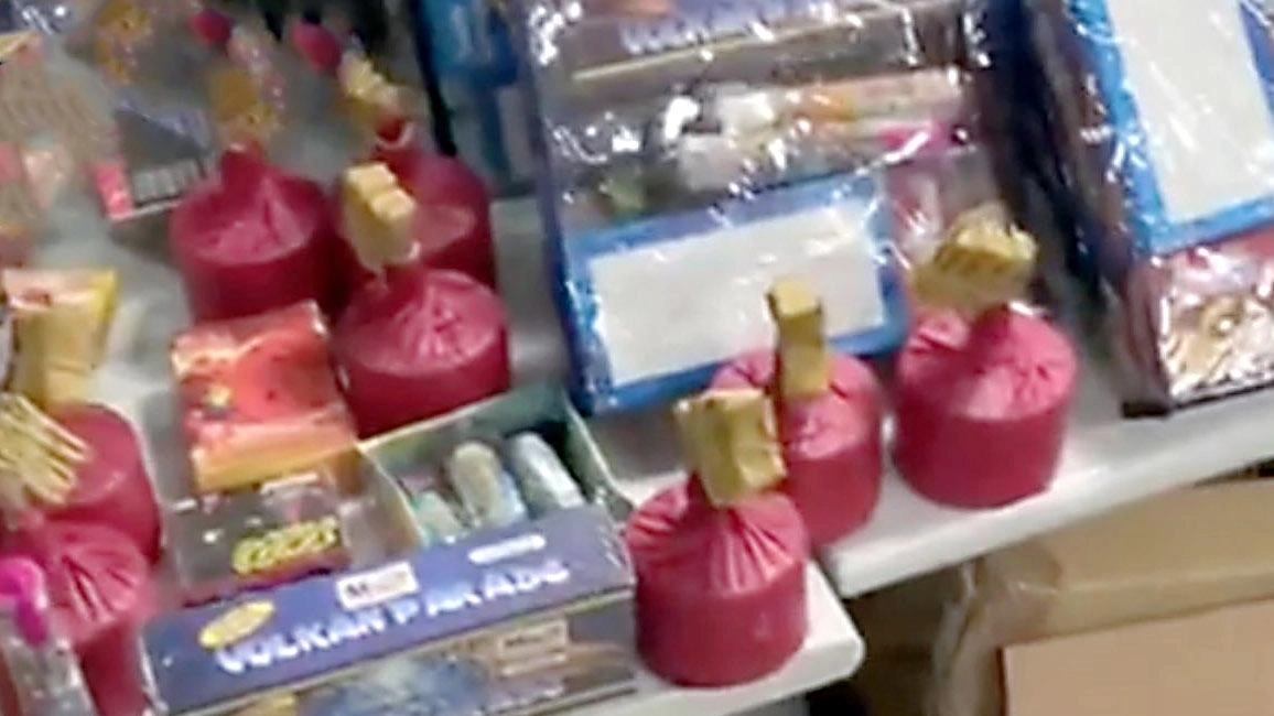 Difficile per i Comuni limitare la. vendita dei fuochi di artificio per festeggiare la fine dell’anno Difficile per i Comuni limitare la. vendita dei fuochi di artificio per festeggiare la fine dell’anno