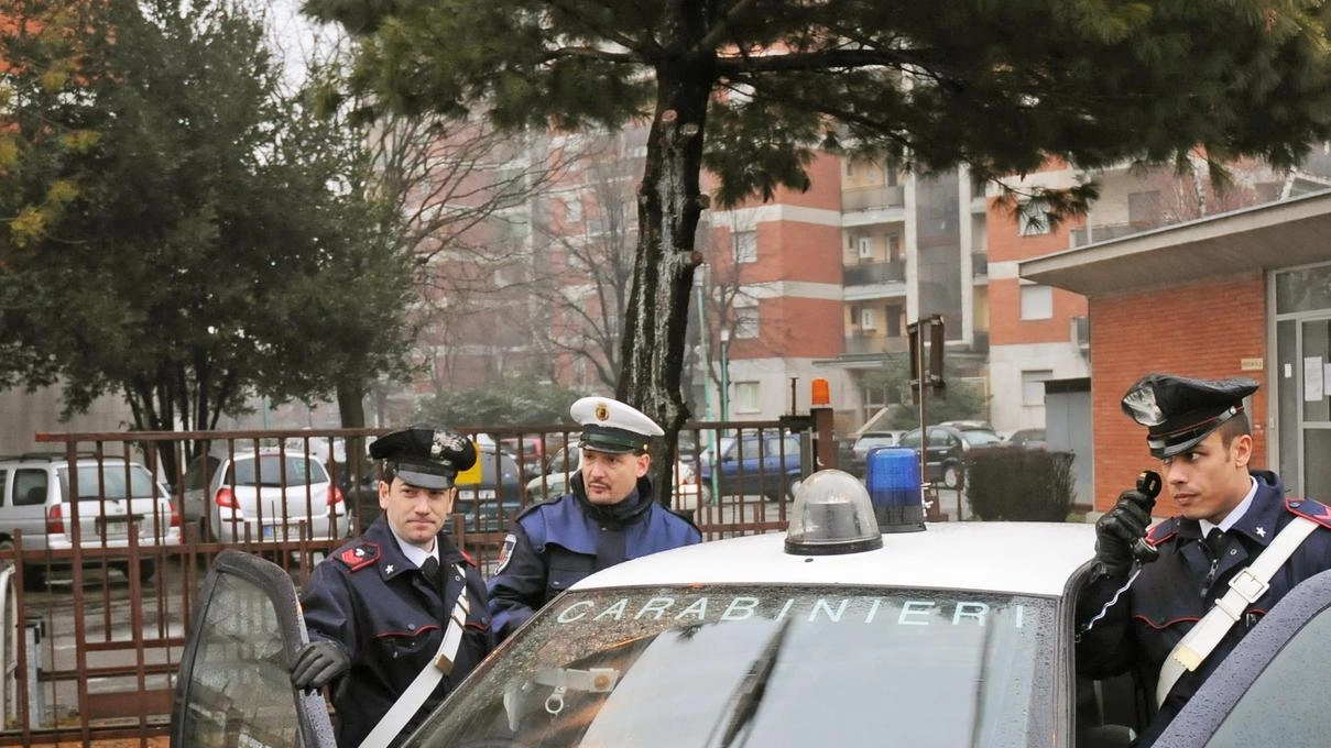 Il Comune di Verdellino e la polizia locale intensificano i controlli per contrastare i furti durante le festività natalizie. Pattugliamenti e posti di controllo per garantire maggiore sicurezza a cittadini e commercianti. Il Comune di Verdellino e la polizia locale intensificano i controlli per contrastare i furti durante le festività natalizie. Pattugliamenti e posti di controllo per garantire maggiore sicurezza a cittadini e commercianti.