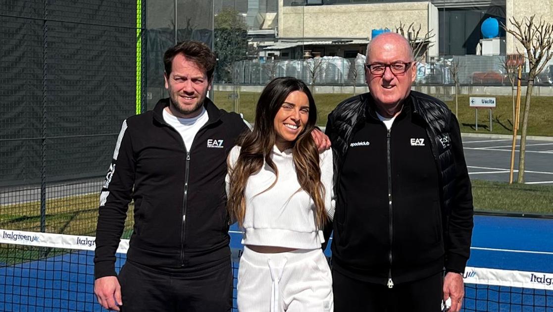 passione padel a carugo un centro sportivo con 11 campi da gioco e programmi personalizzati per tutti i livelli
