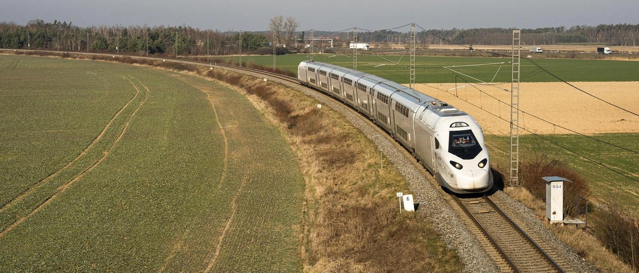 Maltempo in Francia, interrotti i treni fra Parigi e Milano: lo stop durerà diversi giorni