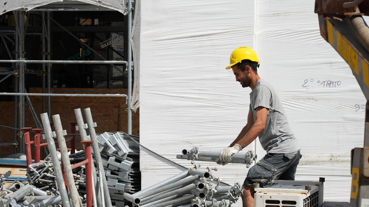 Caldo infernale: “Subito un’ordinanza per fermare il lavoro nelle ore più torride” 
