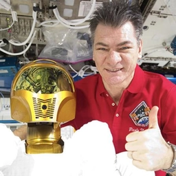 Missione spazio . Nespoli e Villadei ospiti a Gera Lario