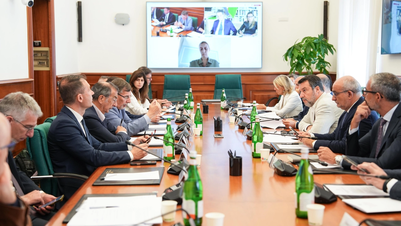 PROLUNGAMENTO M5, RIUNIONE AL MIT CON SINDACI E FONTANA (FOTO)