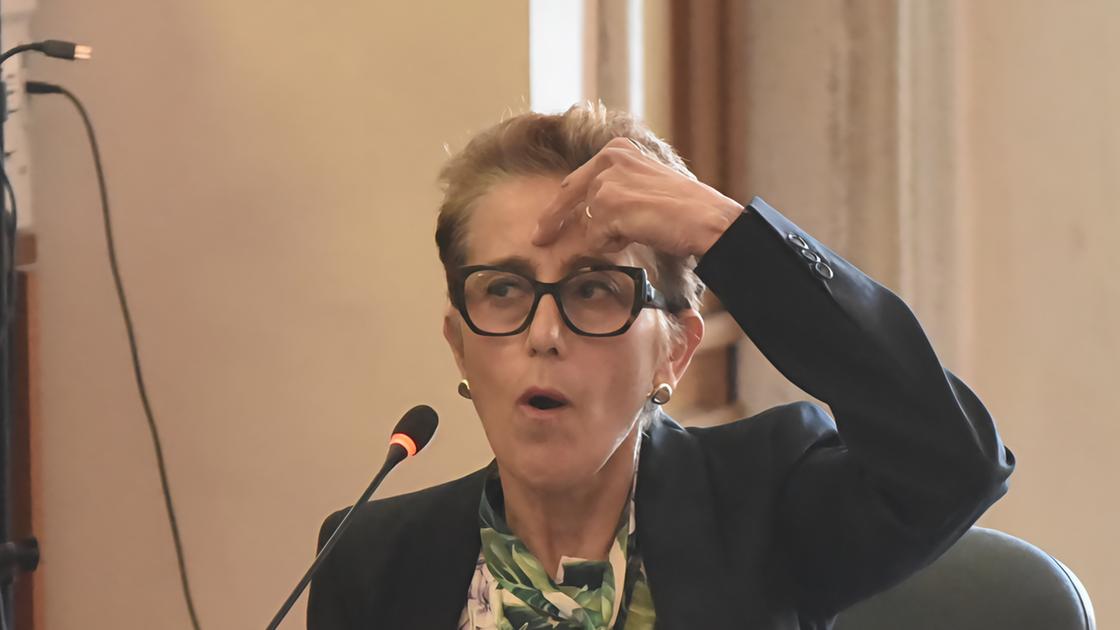Uccise il suocero, alla sbarra. Il difensore di Manfrinati cerca aiuto dallo psichiatra Uccise il suocero, alla sbarra. Il difensore di Manfrinati cerca aiuto dallo psichiatra