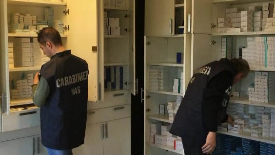 Controlli del Nas sui farmaci (foto di repertorio) Controlli del Nas sui farmaci (foto di repertorio)