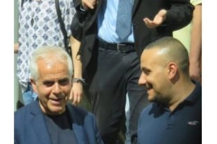 Carmine Gallo, Nunzio Samuele Calamucci e Giulio Cornelli fuori dalla sede della società Equalize in via Pattari 6
