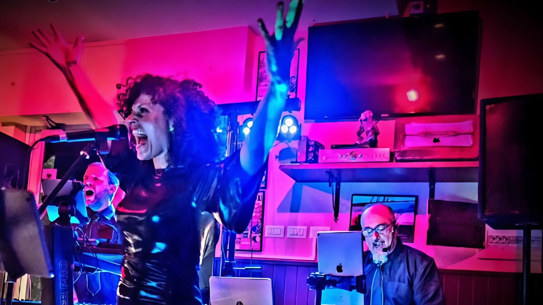 Una serata con il meglio della musica elettropop degli anni Ottanta. È il concerto dal titolo “Live Dance Concert“ che... Una serata con il meglio della musica elettropop degli anni Ottanta. È il concerto dal titolo “Live Dance Concert“ che...