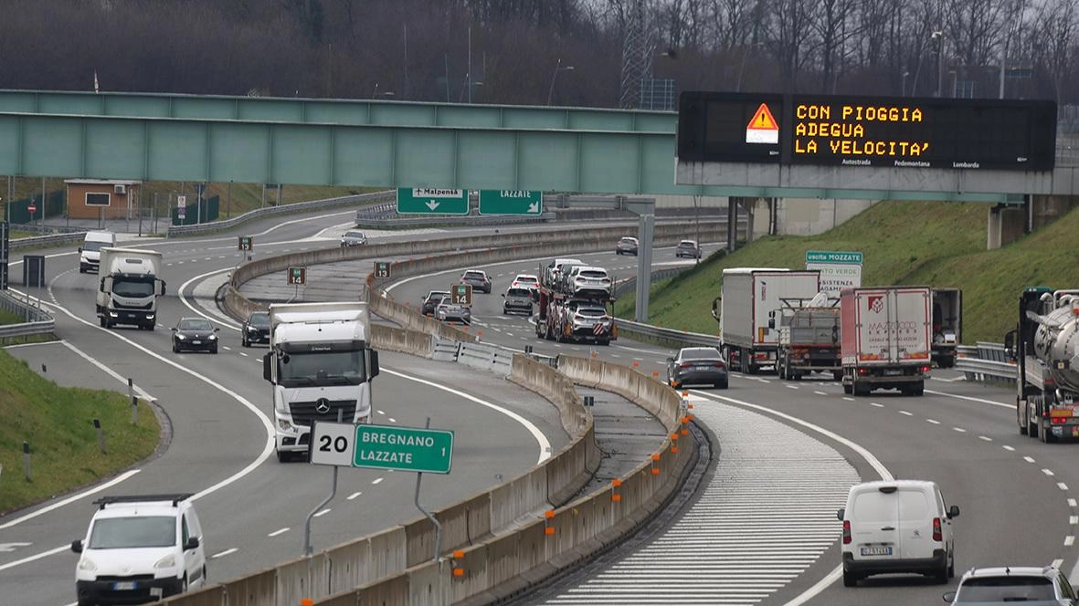 L’autostrada avanza sul territorio con cantieri aperti contemporaneamente sulle tratte B2 e C L’autostrada avanza sul territorio con cantieri aperti contemporaneamente sulle tratte B2 e C