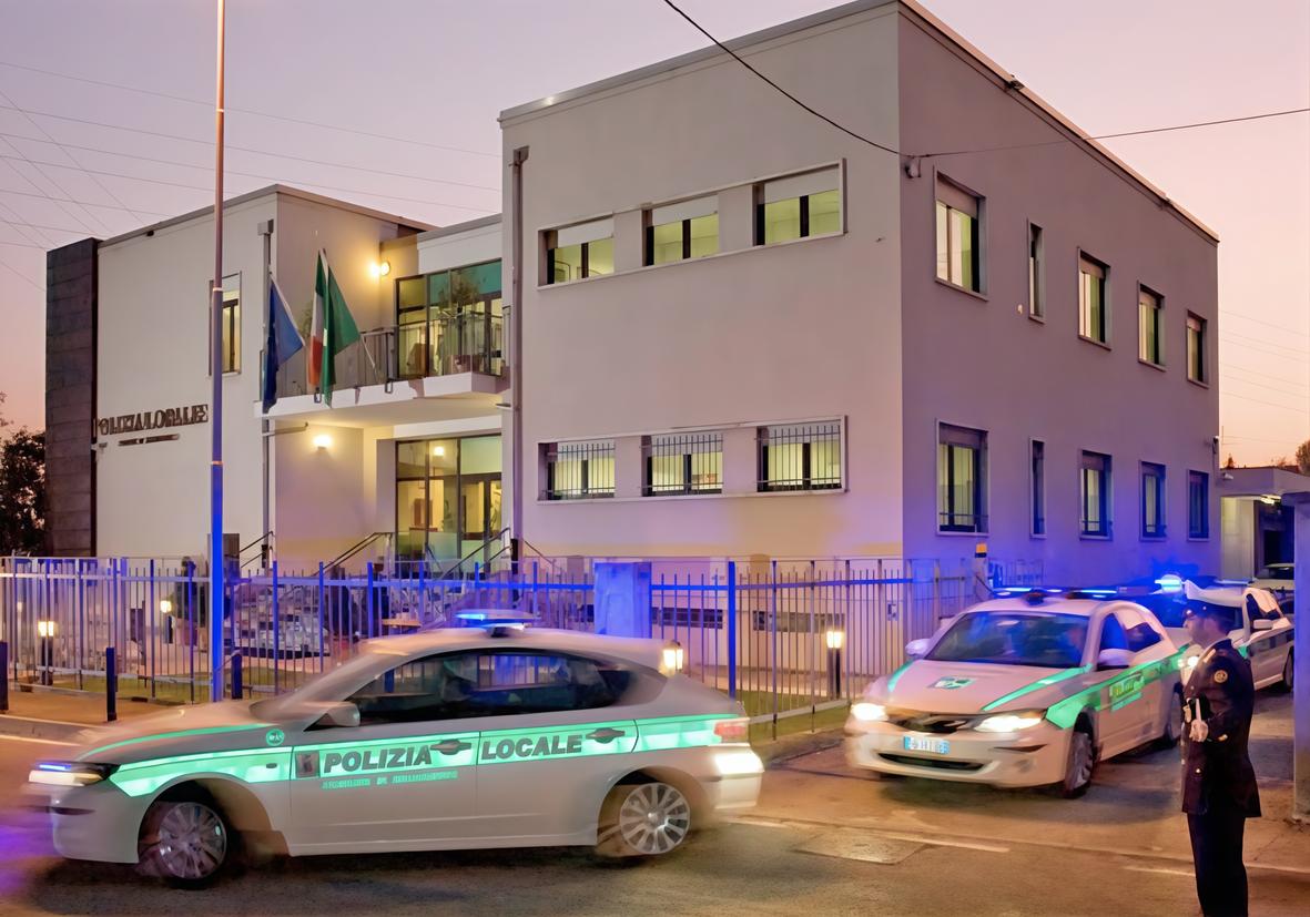 Brugherio: schiaffi, insulti e dispetti al compagno. Scoperta la banda dei bulli della biblioteca Brugherio: schiaffi, insulti e dispetti al compagno. Scoperta la banda dei bulli della biblioteca
