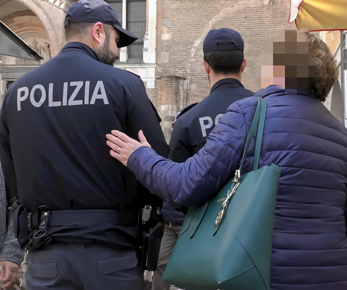 Pedinavano e rapinavano pensionate, due denunciati