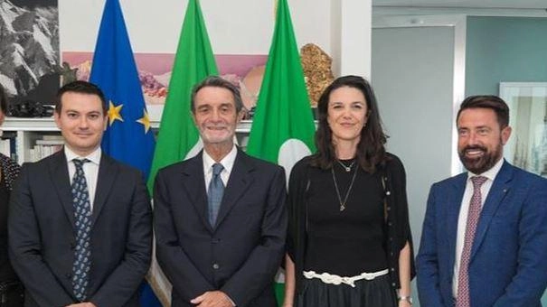 Da sinistra i presidenti di Aler Milano Matteo Mognaschi, della Regione Attilio Fontana, del Besta Marta Marsilio e l’assessore Paolo Franco Da sinistra i presidenti di Aler Milano Matteo Mognaschi, della Regione Attilio Fontana, del Besta Marta Marsilio e l’assessore Paolo Franco