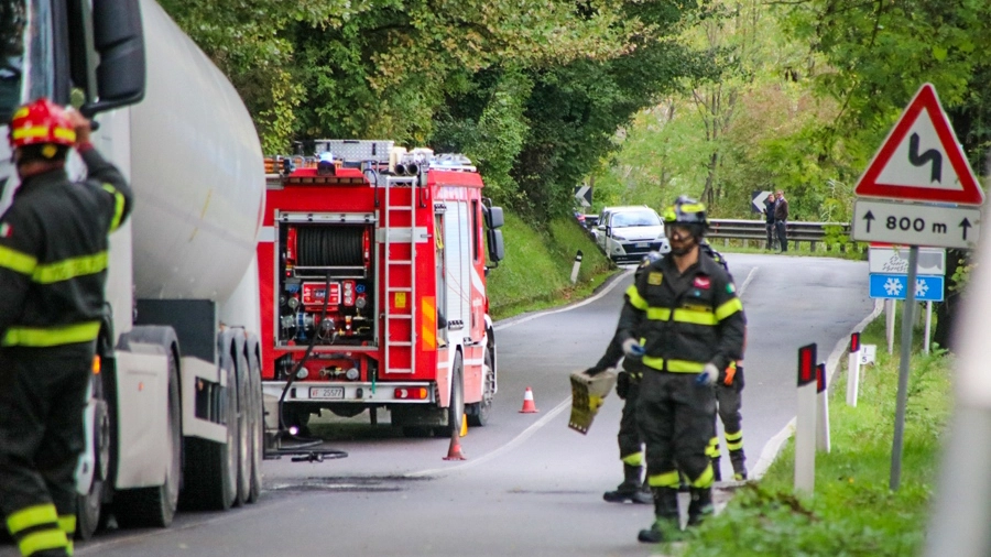 L’operaio è stato trovato incosciente già in arresto cardiocircolatorio L’operaio è stato trovato incosciente già in arresto cardiocircolatorio